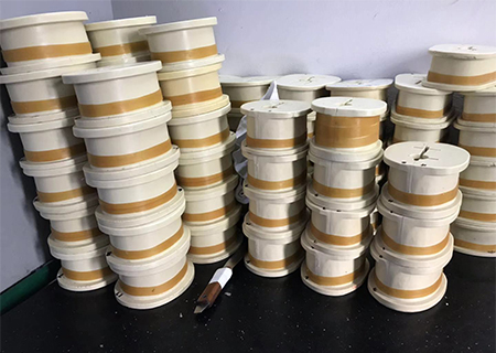 硅膠灌模出現(xiàn)冒泡，啥情況